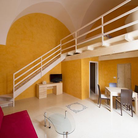 Relais Carlo V - Palazzo Storico Bed & Breakfast Gallipoli Luaran gambar