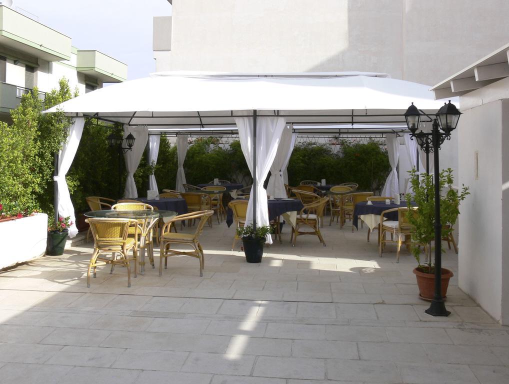 Relais Carlo V - Palazzo Storico Bed & Breakfast Gallipoli Luaran gambar