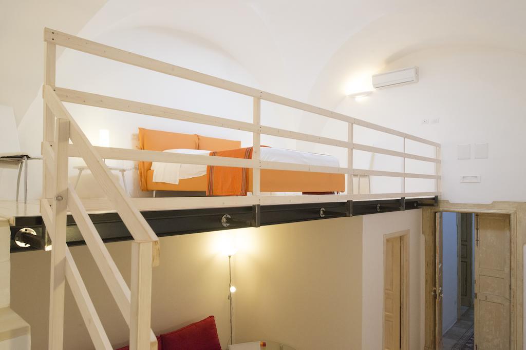 Relais Carlo V - Palazzo Storico Bed & Breakfast Gallipoli Bilik gambar