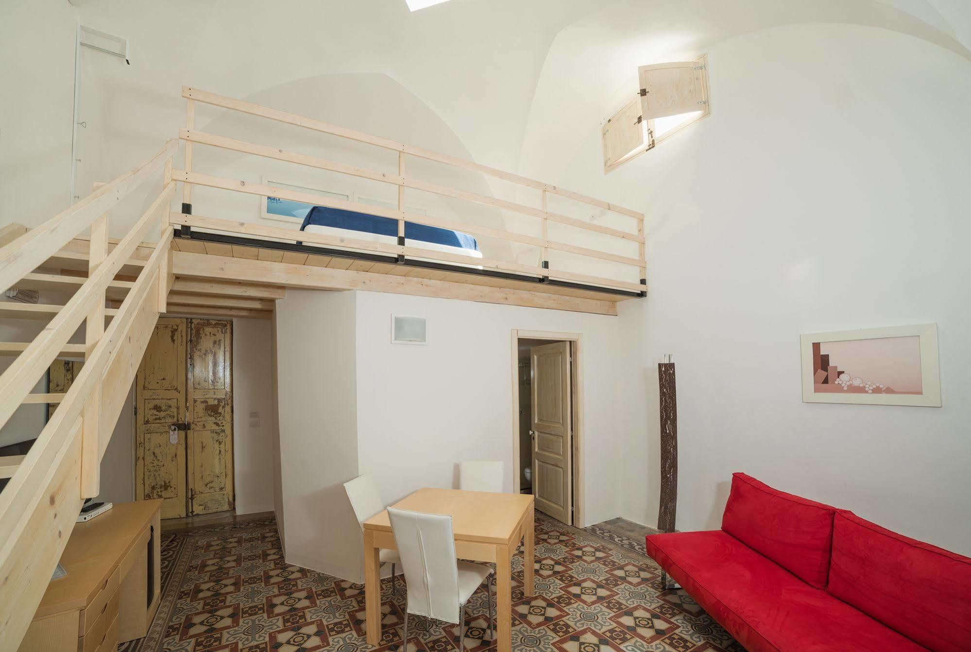 Relais Carlo V - Palazzo Storico Bed & Breakfast Gallipoli Luaran gambar
