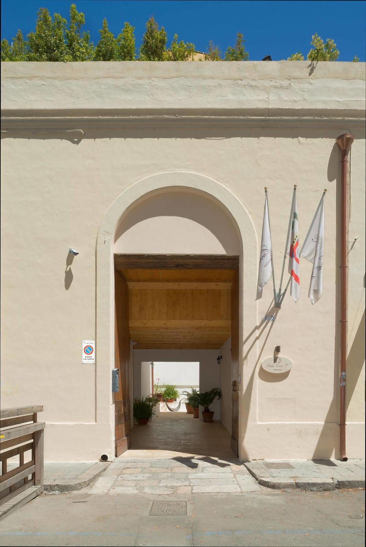 Relais Carlo V - Palazzo Storico Bed & Breakfast Gallipoli Luaran gambar
